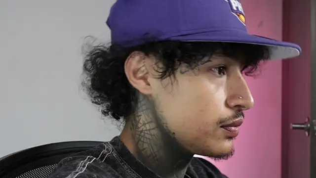 Snapshot of trieone chatting on April 11, 2026, 2:21 pm trieone online show from April 11, 2026, 2:21 pm
