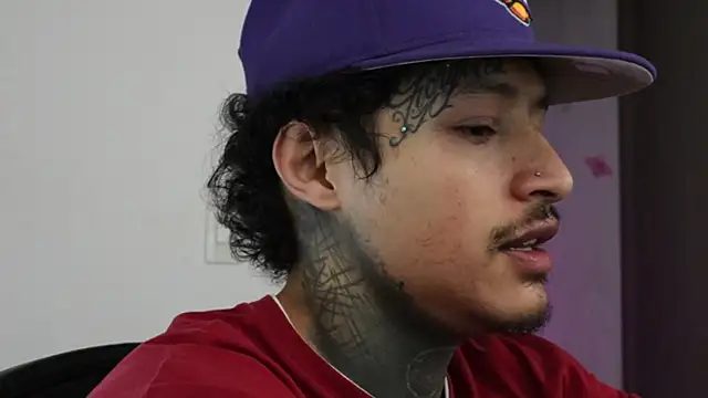 Snapshot of trieone chatting on September 18, 2025, 4:10 pm trieone online show from September 18, 2025, 4:10 pm