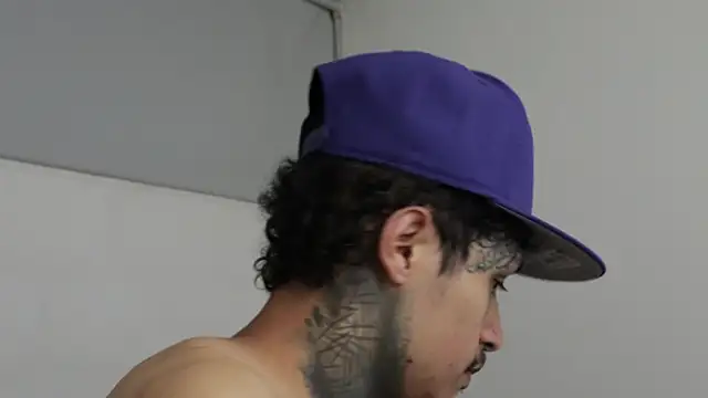 Snapshot of trieone chatting on January 9, 2025, 4:08 am trieone online show from January 9, 2025, 4:08 am