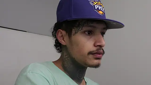 Snapshot of trieone chatting on February 26, 2025, 3:46 am trieone online show from February 26, 2025, 3:46 am