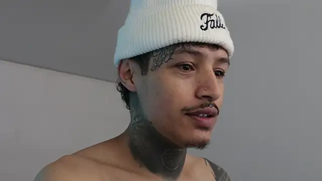 Snapshot of trieone chatting on January 30, 2025, 2:15 pm trieone online show from January 30, 2025, 2:15 pm