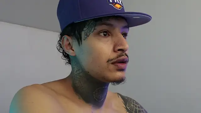 Snapshot of trieone chatting on January 2, 2025, 5:14 am trieone online show from January 2, 2025, 5:14 am