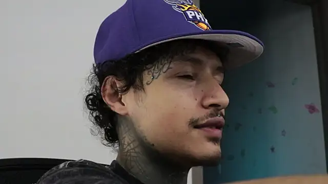 Snapshot of trieone chatting on November 22, 2025, 5:06 am trieone online show from November 22, 2025, 5:06 am