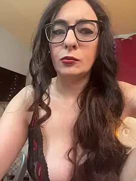 Snapshot of Curvy_bigtitts chatting on July 4, 2026, 5:58 am Curvy bigtitts online show from July 4, 2026, 5:58 am