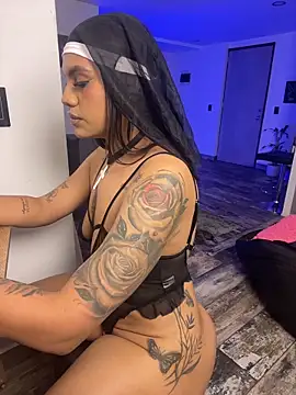 Snapshot of Victoria14_ chatting on November 1, 2025, 2:29 am Victoria14 online show from November 1, 2025, 2:29 am