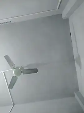 Snapshot of Dogol1990 chatting on October 21, 2025, 6:18 pm Dogol1990 online show from October 21, 2025, 6:18 pm