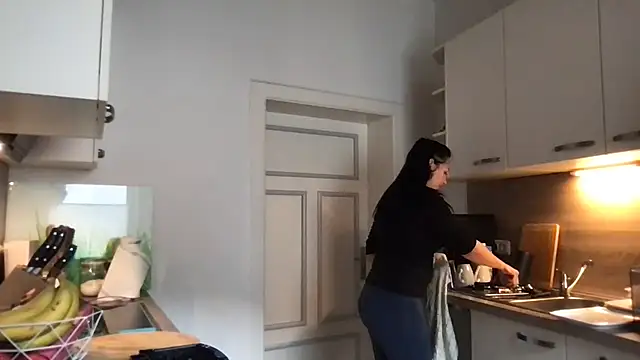 Viola Beck online show from September 15, 2025, 7:53 am