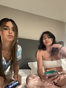 Snapshot of LunaSophia_ chatting on September 9, 2025, 6:01 am LunaSophia online show from September 9, 2025, 6:01 am