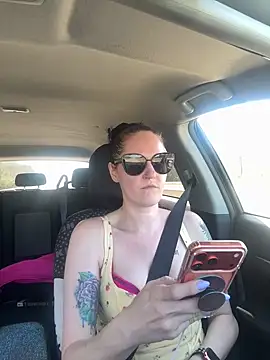 lolabunny9 online show from March 7, 2026, 6:35 pm