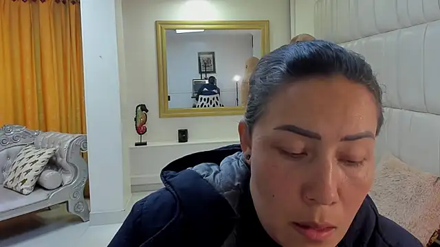 Snapshot of gaby_trent chatting on February 25, 2026, 4:40 pm gaby trent online show from February 25, 2026, 4:40 pm