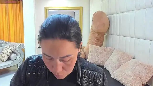 Snapshot of gaby_trent chatting on March 3, 2026, 3:30 pm gaby trent online show from March 3, 2026, 3:30 pm