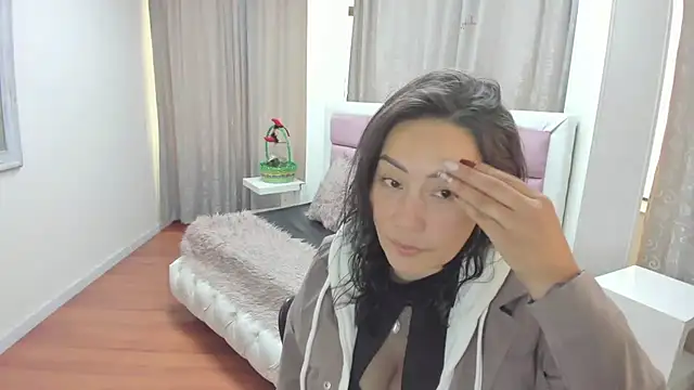 gaby trent online show from July 18, 2026, 3:42 pm