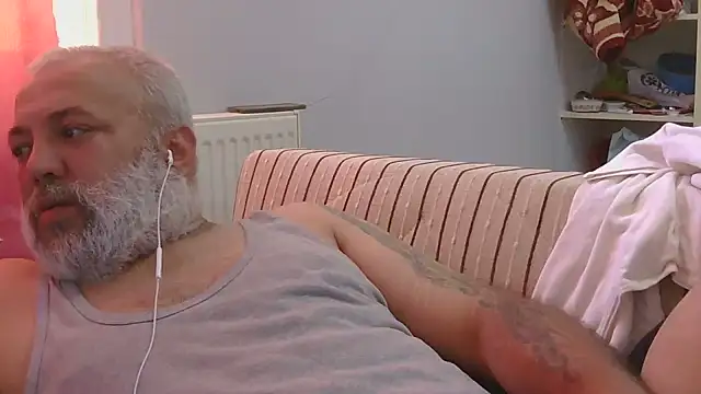 Snapshot of husoizmir chatting on July 20, 2026, 1:46 pm husoizmir online show from July 20, 2026, 1:46 pm