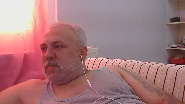 Snapshot of husoizmir chatting on July 27, 2026, 11:50 am husoizmir online show from July 27, 2026, 11:50 am