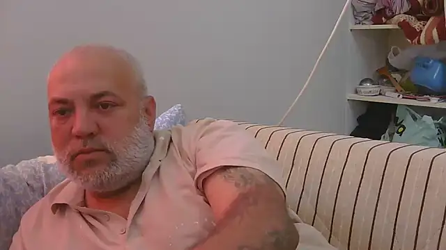 Snapshot of husoizmir chatting on June 25, 2026, 9:36 am husoizmir online show from June 25, 2026, 9:36 am