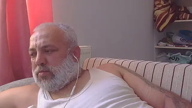 Snapshot of husoizmir chatting on July 15, 2026, 10:55 am husoizmir online show from July 15, 2026, 10:55 am