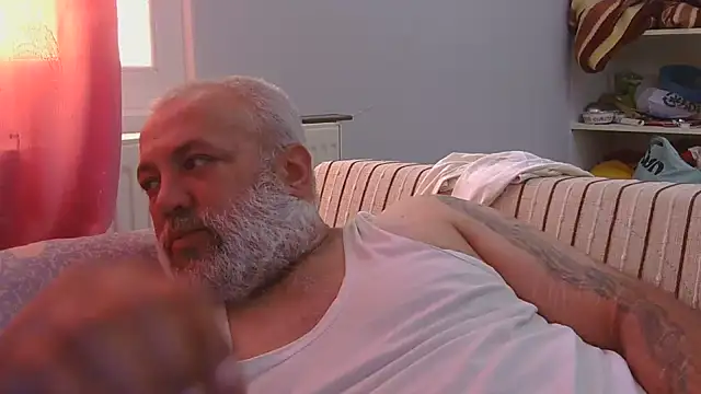 Snapshot of husoizmir chatting on July 16, 2026, 9:50 am husoizmir online show from July 16, 2026, 9:50 am