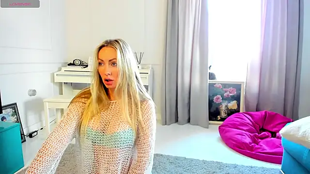 Snapshot of Veola_new chatting on September 11, 2025, 4:23 am Veola new online show from September 11, 2025, 4:23 am