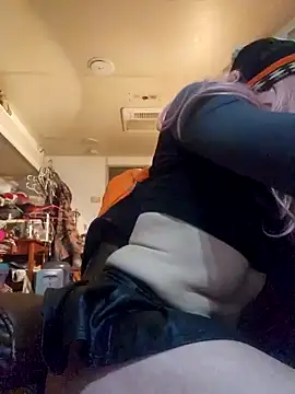 Snapshot of KandiK37 chatting on January 23, 2025, 2:55 am KandiK37 online show from January 23, 2025, 2:55 am