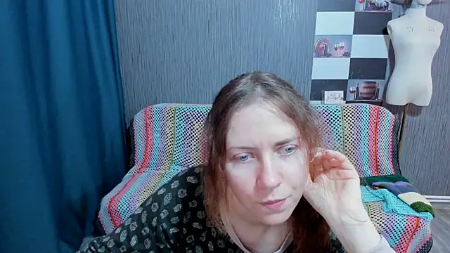 Snapshot of pa1e_pr1ncess chatting on March 4, 2026, 6:32 am pa1e pr1ncess online show from March 4, 2026, 6:32 am