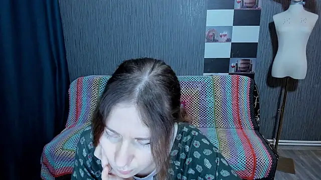 Snapshot of pa1e_pr1ncess chatting on February 2, 2026, 7:29 am pa1e pr1ncess online show from February 2, 2026, 7:29 am