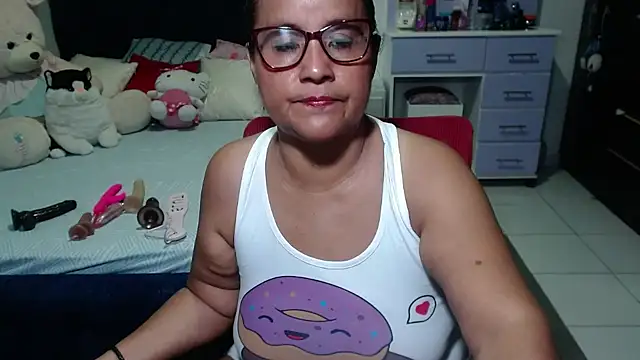 Snapshot of pervert_mommy_ chatting on November 14, 2025, 11:03 am pervert mommy online show from November 14, 2025, 11:03 am