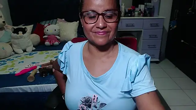 Snapshot of pervert_mommy_ chatting on November 29, 2025, 12:38 pm pervert mommy online show from November 29, 2025, 12:38 pm