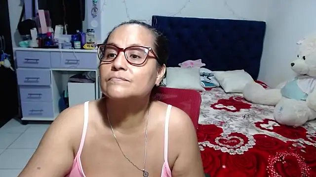 pervert mommy  online show from May 20, 2026, 2:03 pm