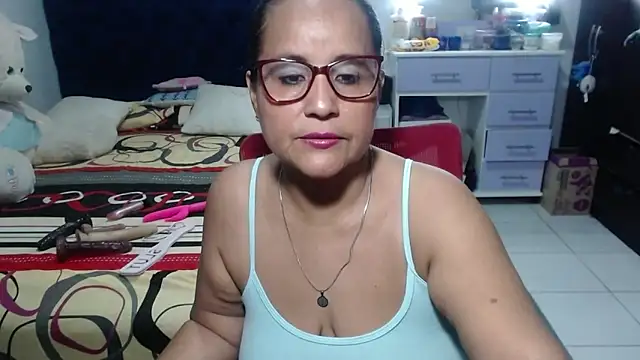 Snapshot of pervert_mommy_ chatting on April 1, 2026, 11:22 am pervert mommy online show from April 1, 2026, 11:22 am