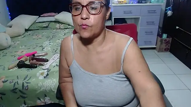 Snapshot of pervert_mommy_ chatting on March 22, 2026, 12:40 pm pervert mommy online show from March 22, 2026, 12:40 pm