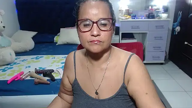 Snapshot of pervert_mommy_ chatting on April 13, 2026, 10:08 am pervert mommy online show from April 13, 2026, 10:08 am