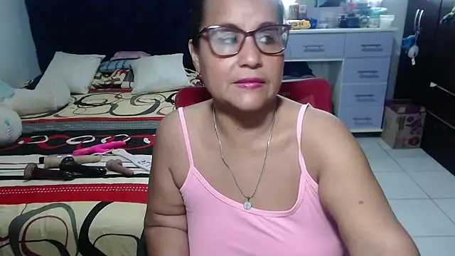 Snapshot of pervert_mommy_ chatting on March 28, 2026, 11:00 am pervert mommy online show from March 28, 2026, 11:00 am