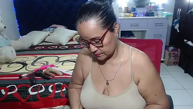 Snapshot of pervert_mommy_ chatting on March 26, 2026, 9:51 am pervert mommy online show from March 26, 2026, 9:51 am