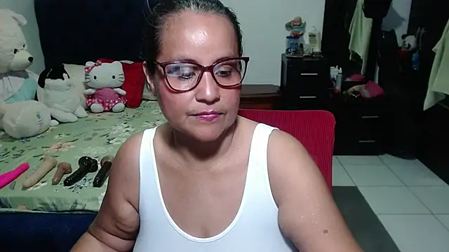 Snapshot of pervert_mommy_ chatting on September 10, 2025, 11:31 am pervert mommy online show from September 10, 2025, 11:31 am