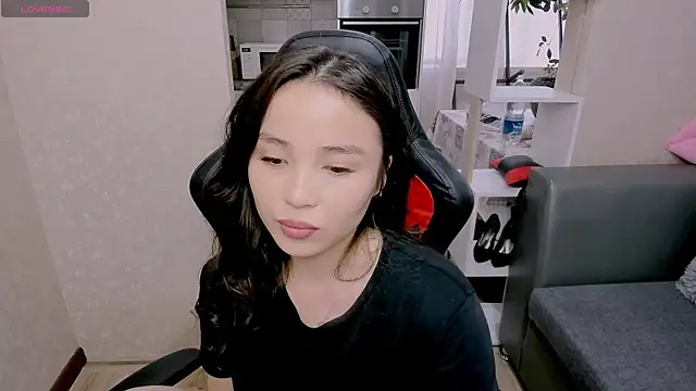 AyaMoon online show from October 2, 2025, 4:49 am