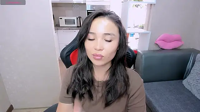 AyaMoon online show from September 15, 2025, 6:47 am