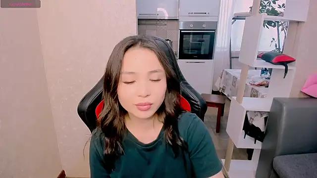 AyaMoon online show from October 23, 2025, 5:06 am