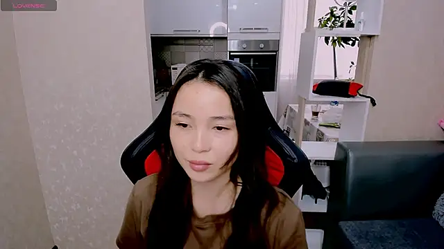 AyaMoon online show from October 9, 2025, 5:19 am