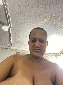 Snapshot of XHotJuicyBootyXX chatting on April 23, 2026, 11:05 am XHotJuicyBootyXX online show from April 23, 2026, 11:05 am