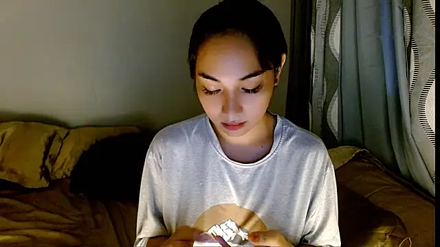 SweetLilly 18 online show from March 4, 2026, 3:58 am