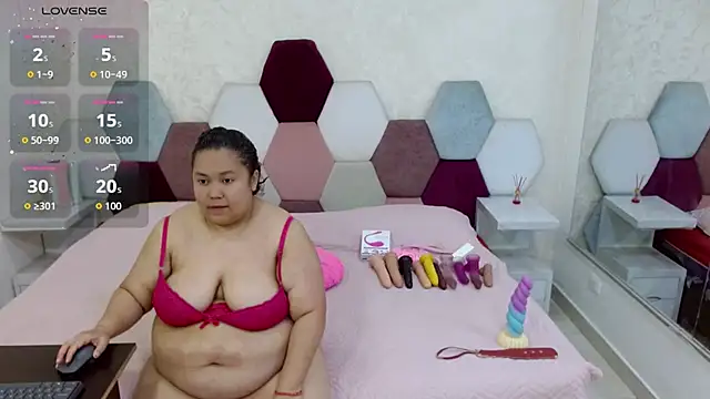 Snapshot of angel_blue chatting on October 22, 2025, 3:00 pm angel blue online show from October 22, 2025, 3:00 pm