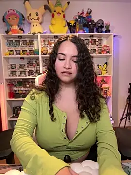 Snapshot of Sweet_sully__ chatting on April 2, 2026, 7:48 am Sweet sully online show from April 2, 2026, 7:48 am