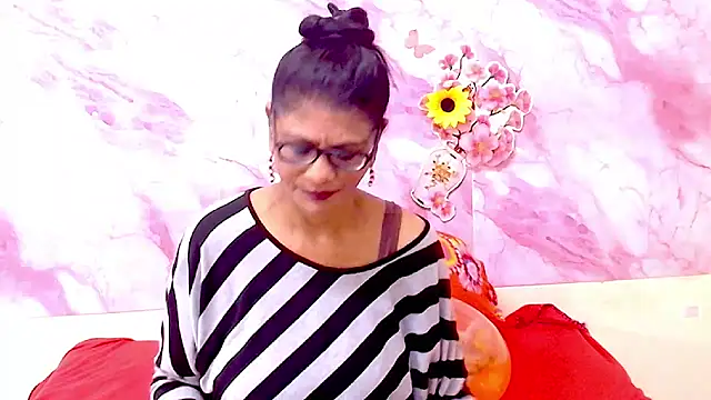 IndianAllure online show from February 17, 2026, 5:49 am