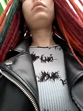 Snapshot of Frost_foxy chatting on September 16, 2025, 2:45 am Frost foxy online show from September 16, 2025, 2:45 am