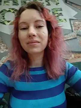 Snapshot of Frost_foxy chatting on December 5, 2025, 2:54 am Frost foxy online show from December 5, 2025, 2:54 am