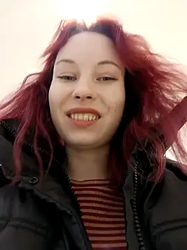 Snapshot of Frost_foxy chatting on March 1, 2025, 8:23 am Frost foxy online show from March 1, 2025, 8:23 am