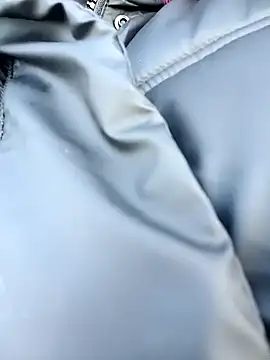 Snapshot of Frost_foxy chatting on March 22, 2025, 6:00 am Frost foxy online show from March 22, 2025, 6:00 am