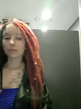 Snapshot of Frost_foxy chatting on September 24, 2025, 2:40 am Frost foxy online show from September 24, 2025, 2:40 am