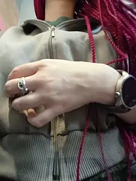 Snapshot of Frost_foxy chatting on January 14, 2026, 3:10 am Frost foxy online show from January 14, 2026, 3:10 am