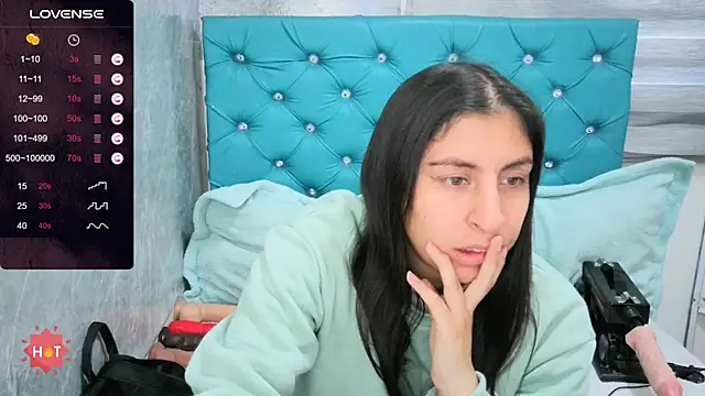 Snapshot of MAARYMOON chatting on September 23, 2025, 11:28 am MAARYMOON online show from September 23, 2025, 11:28 am